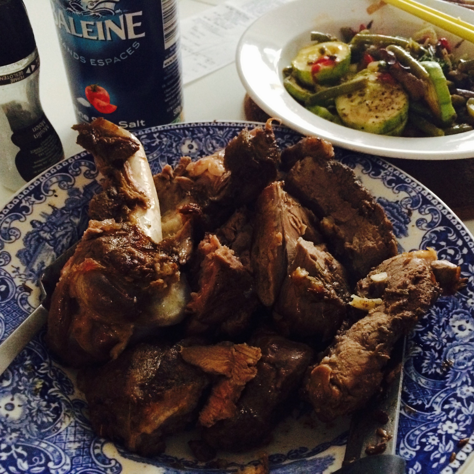 孜然蒜香烤羊腿