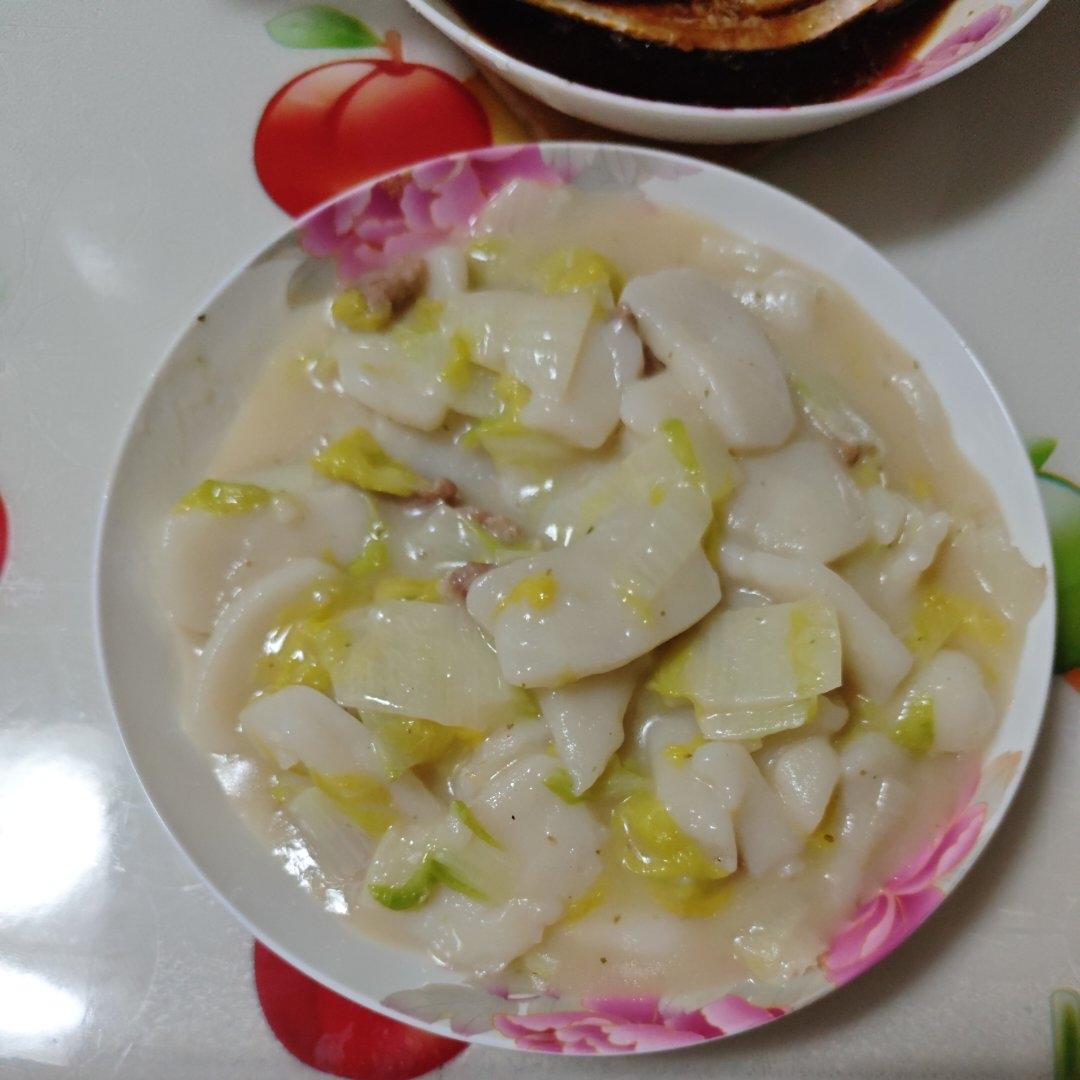 娃娃菜肉丝炒年糕