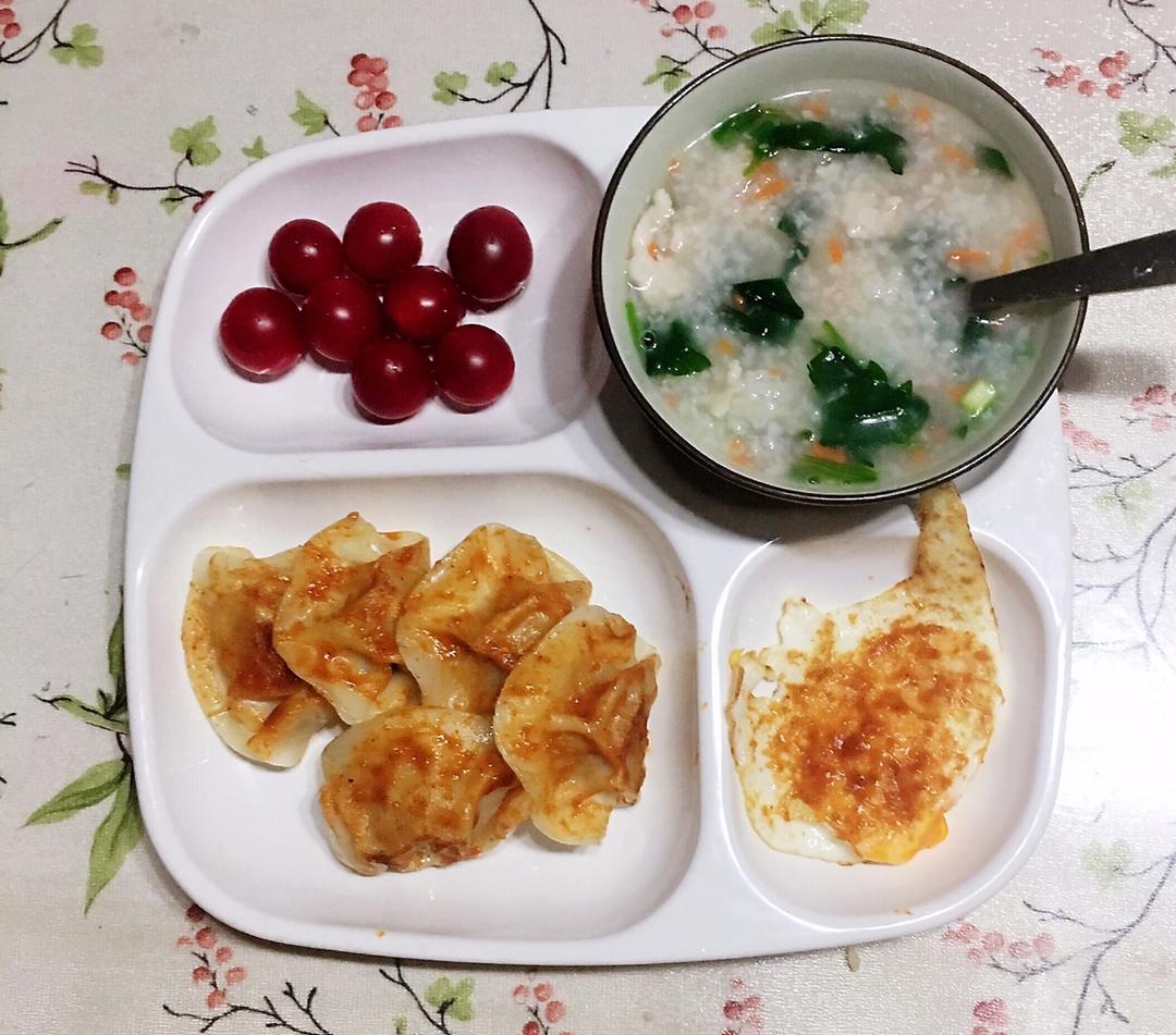 胡萝卜鸡肉菠菜粥
