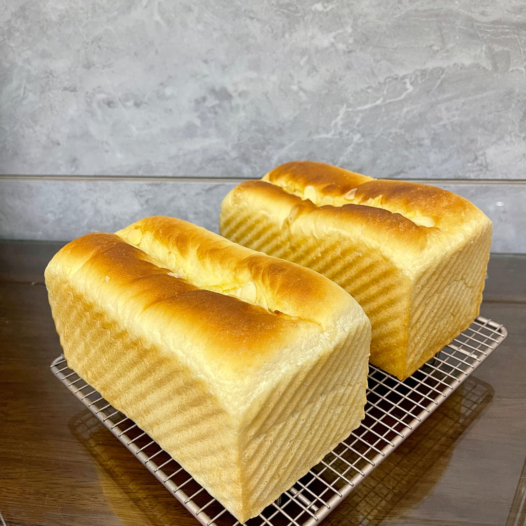 软嫩的乳酪吐司---风炉两层山形吐司同烤记录