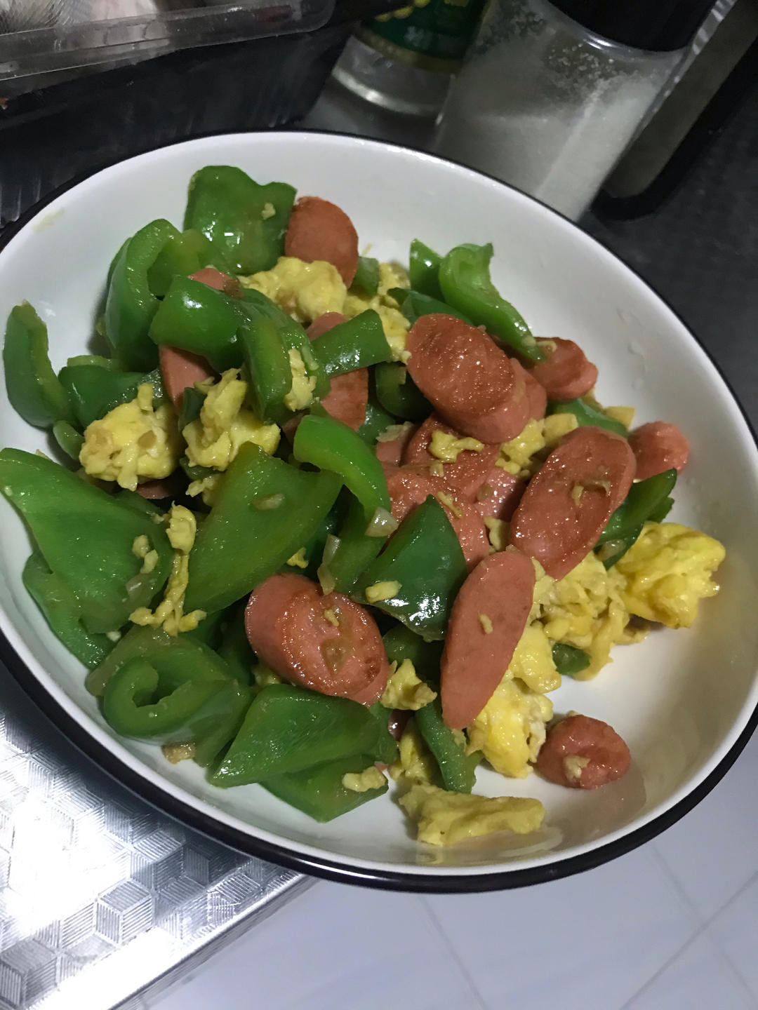 超下饭的青椒火腿炒蛋