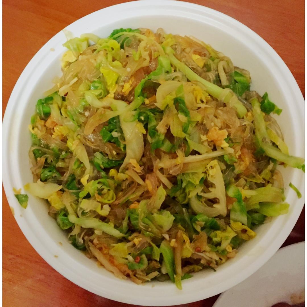 包菜粉丝炒鸡蛋