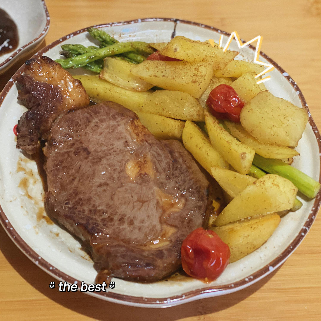 一定要这样煎牛排才鲜嫩多汁！煎牛排必收藏tips！