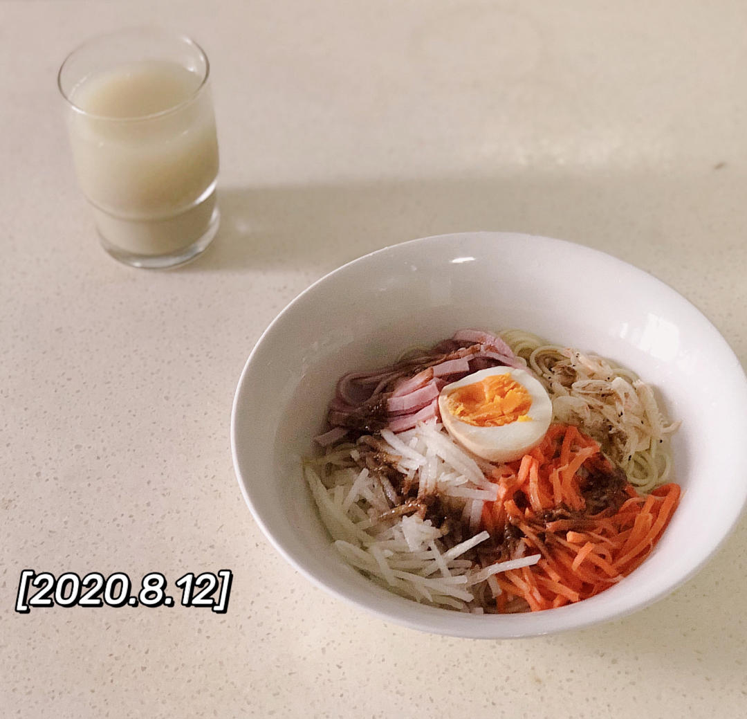 凿壁偷光吃早餐