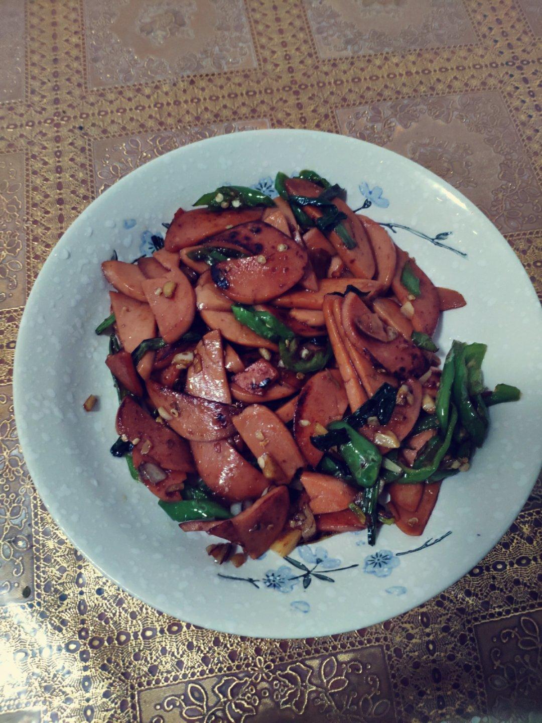 童年神菜炒火腿肠