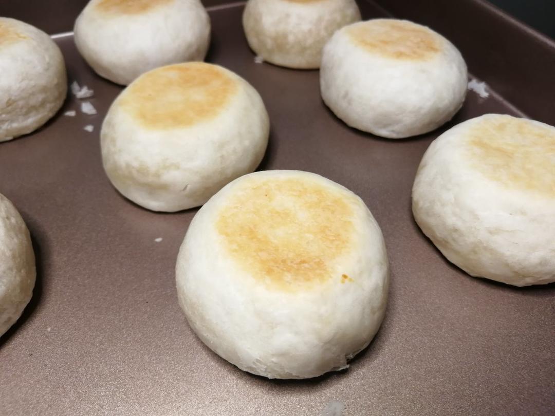 复制街头火爆的紫米酥饼