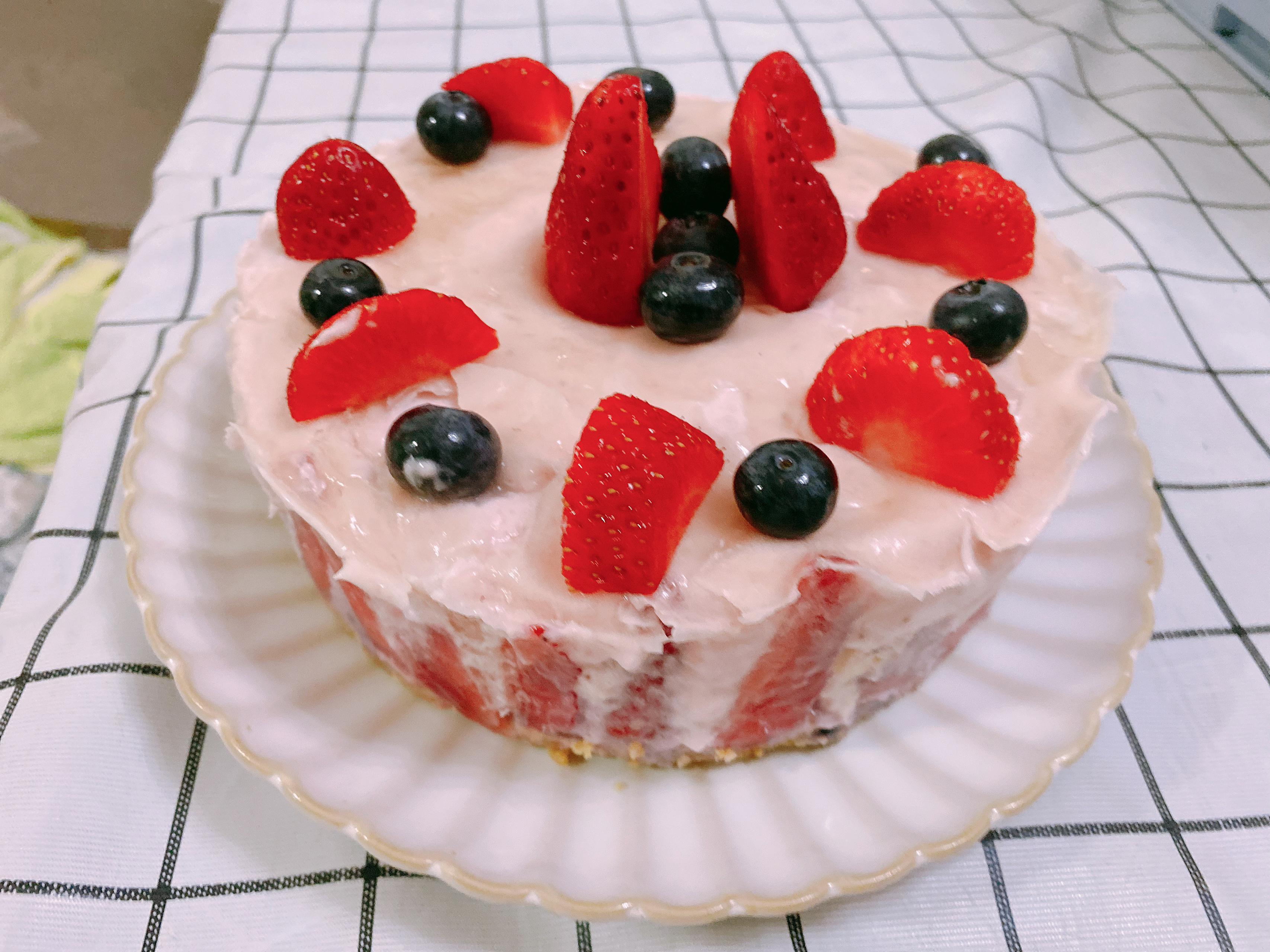 双层草莓蓝莓慕斯蛋糕【好事成双、莓开二度】