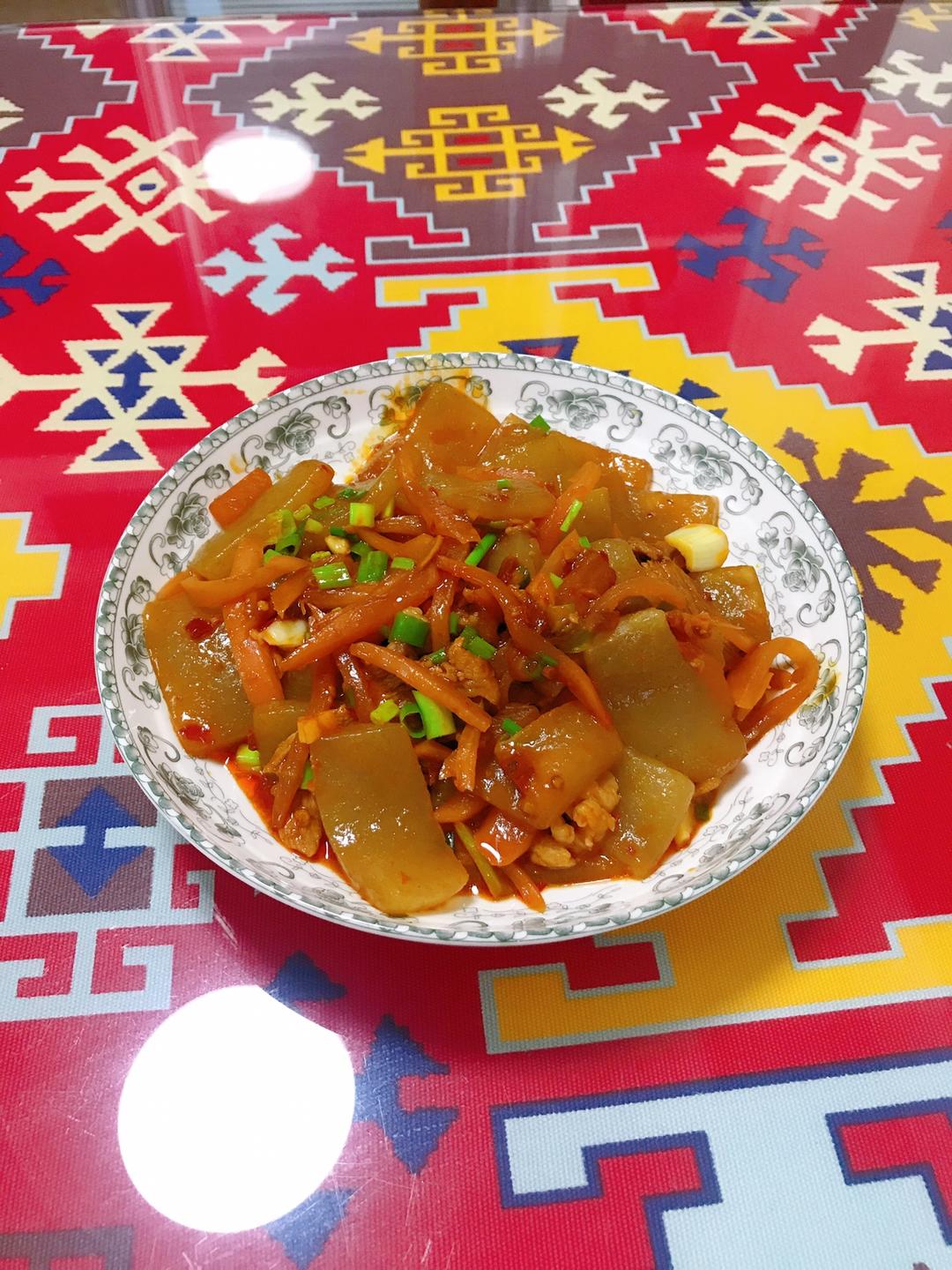 酸萝卜肉丝炒魔芋
