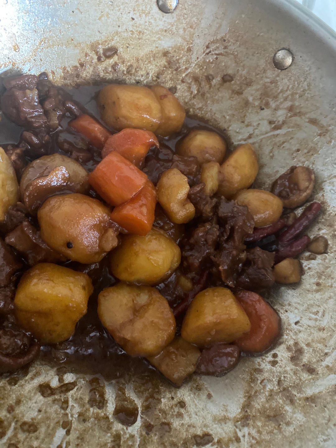 小土豆烧牛肉，红烧牛腩，好吃到舔盘