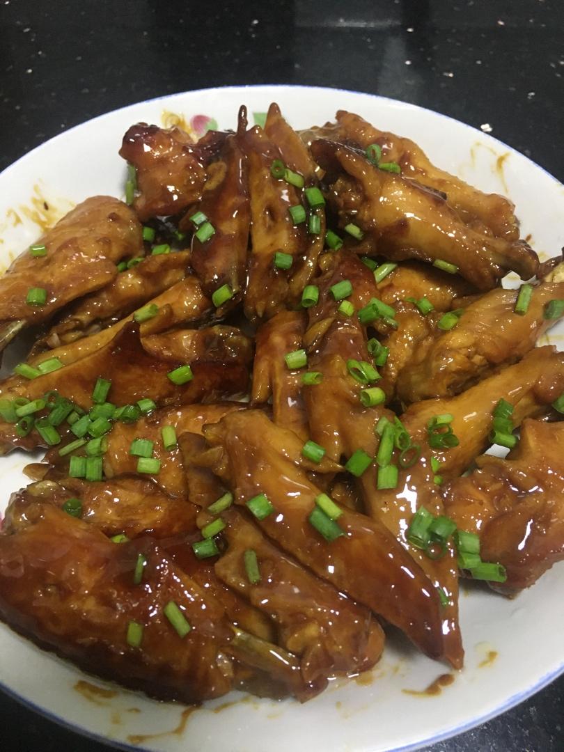 外婆教我的红烧鸡翅·连汤汁都狠好吃！！！