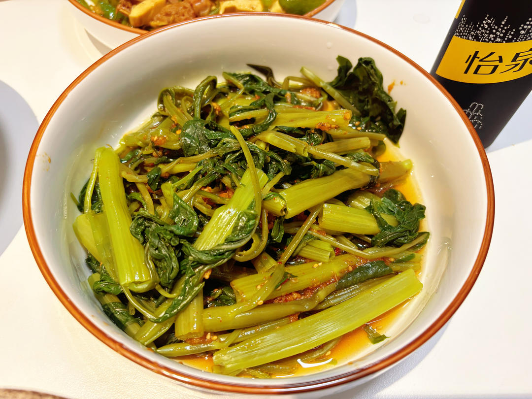 凉拌空心菜
