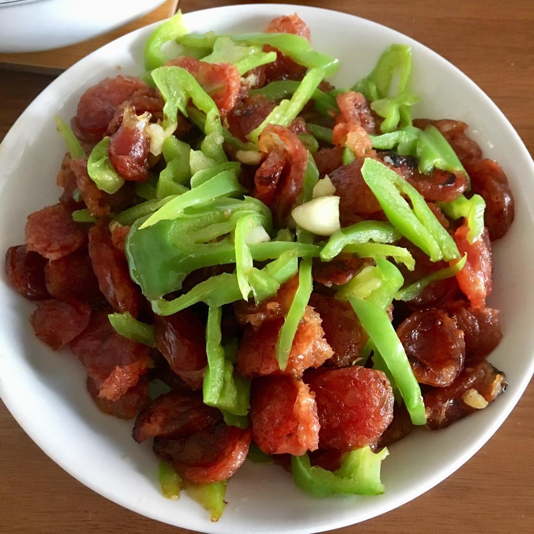 青椒炒香肠