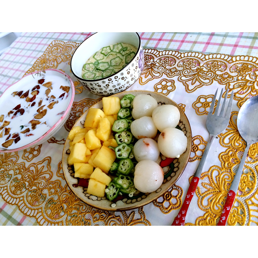 颜值控-做一朵开在碗里的花秋葵蒸水蛋