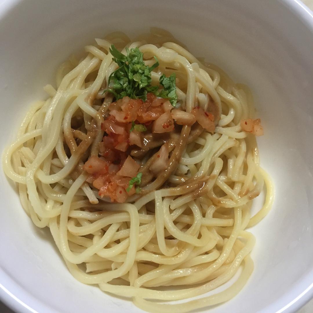 热干面酱汁调法/热干面
