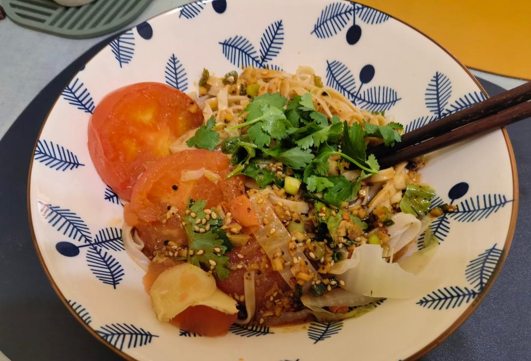热干面酱汁调法/热干面