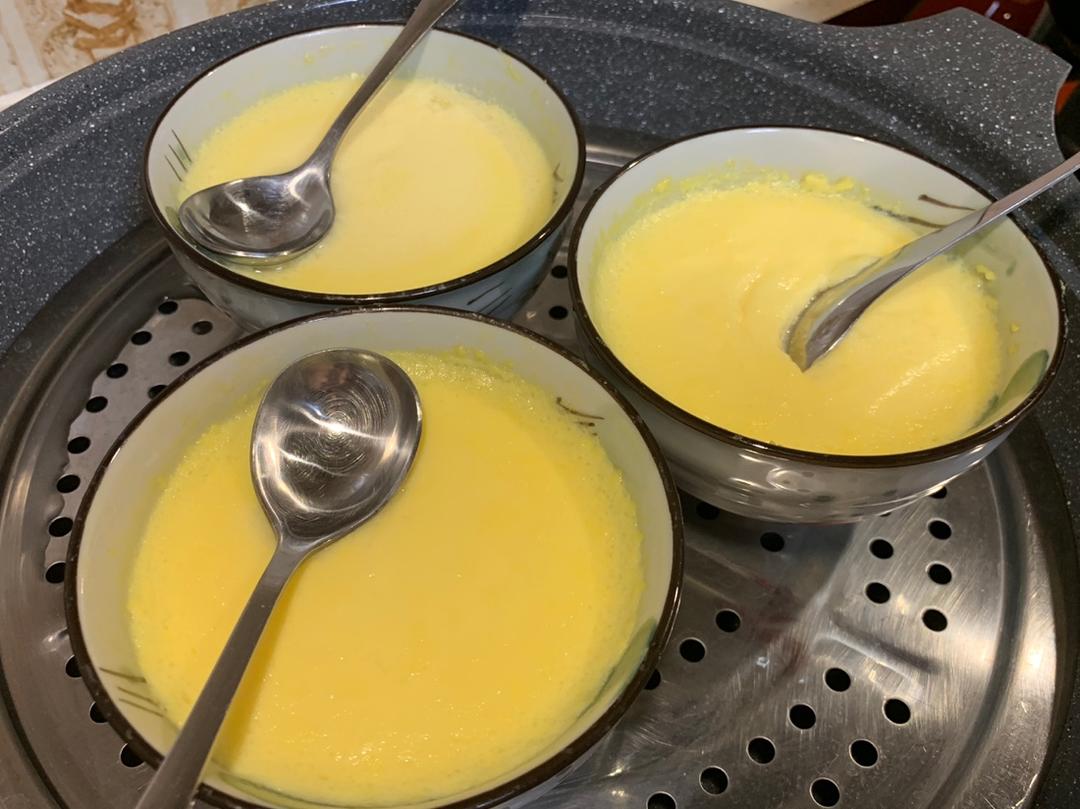 嫩滑牛奶炖蛋