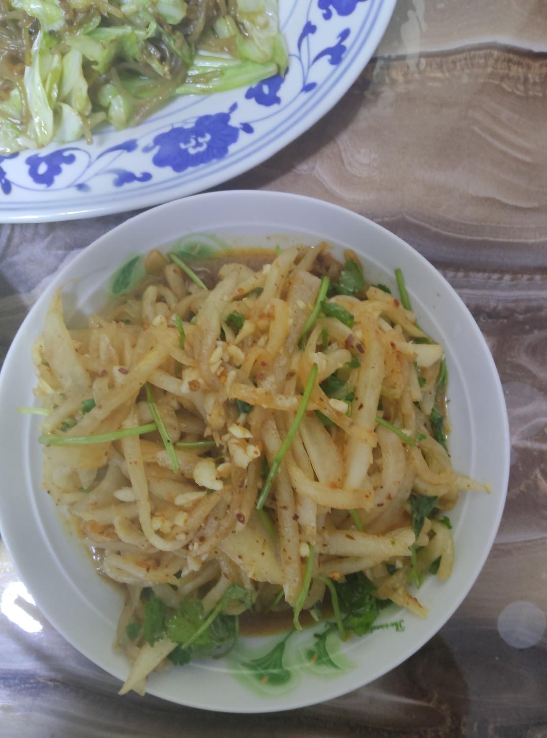 凉拌萝卜丝