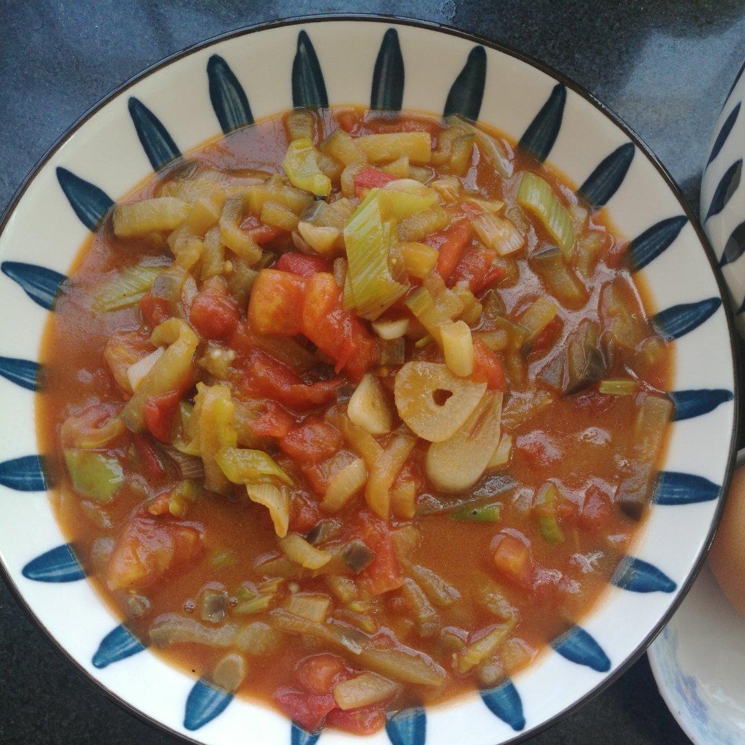 5分钟快手下饭菜#番茄炒茄子🍅番茄家族