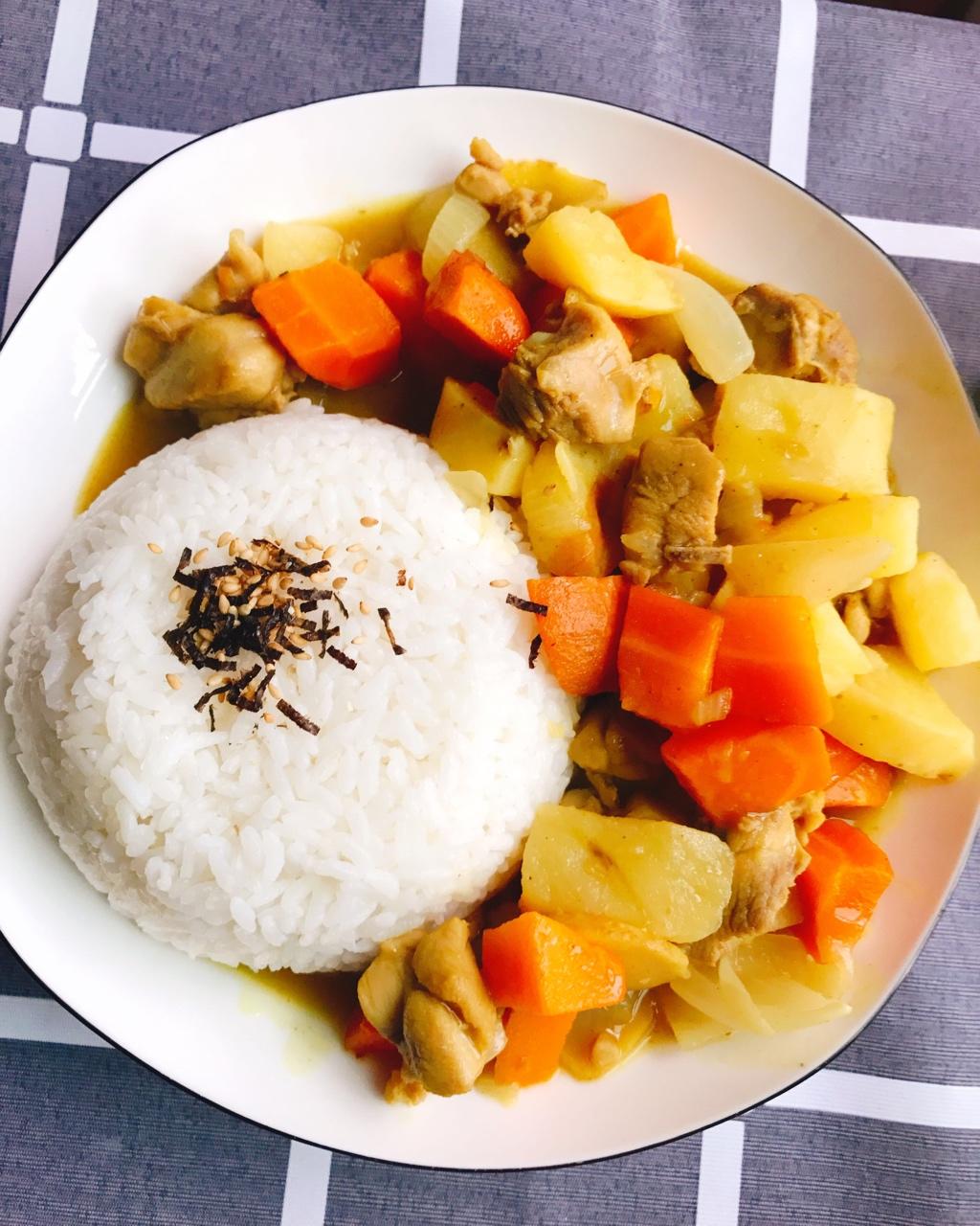 咖喱鸡肉饭