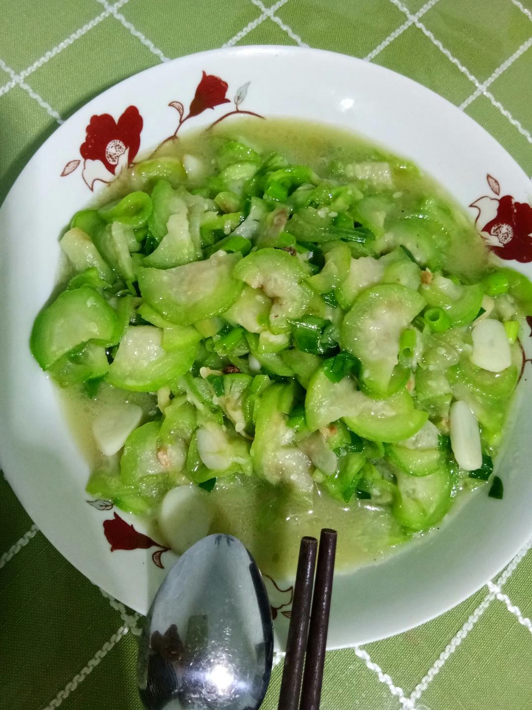 清炒丝瓜（川味家常做法）