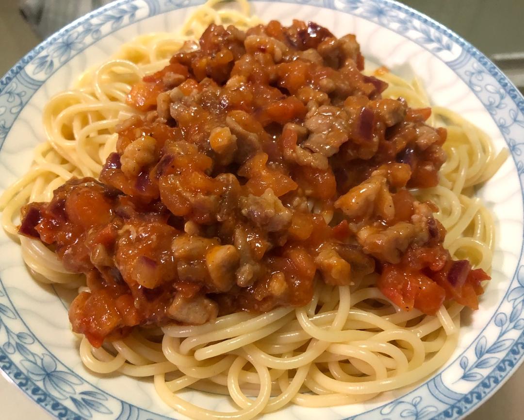 番茄肉酱意大利面