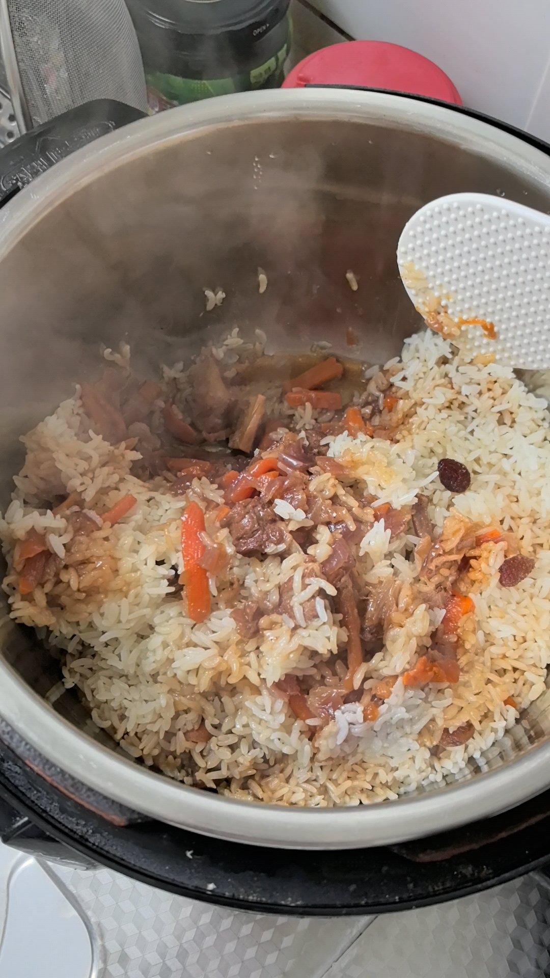 羊肉抓饭