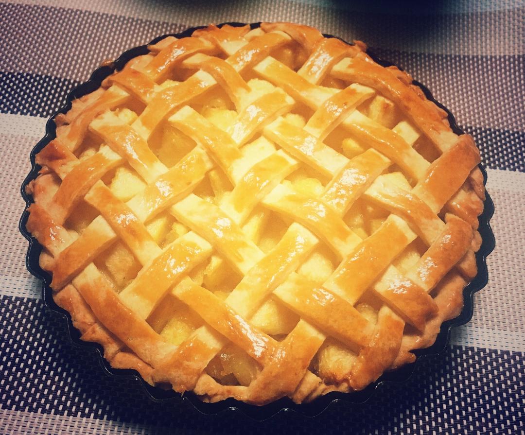 bioholskv做的苹果派(两种编法)