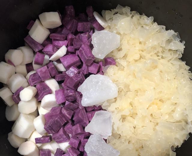 淮山紫薯银耳粥的做法