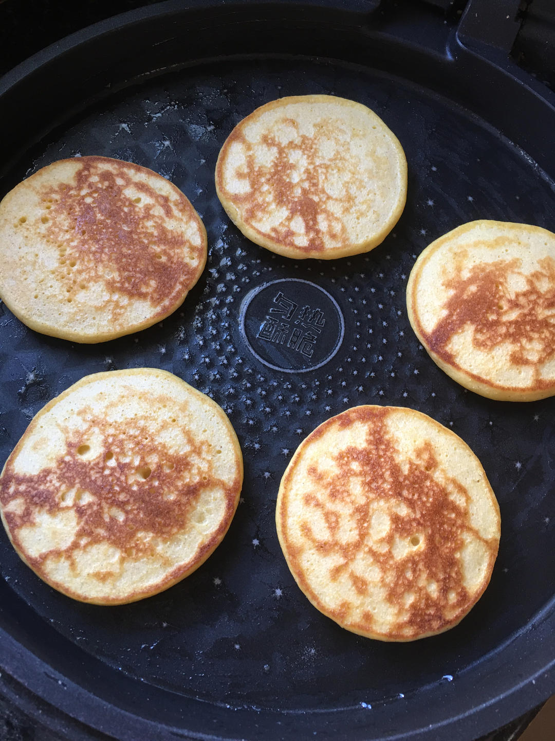 粗糧細(xì)作?「玉米面餅??」?柔軟細(xì)膩??的做法 步驟12