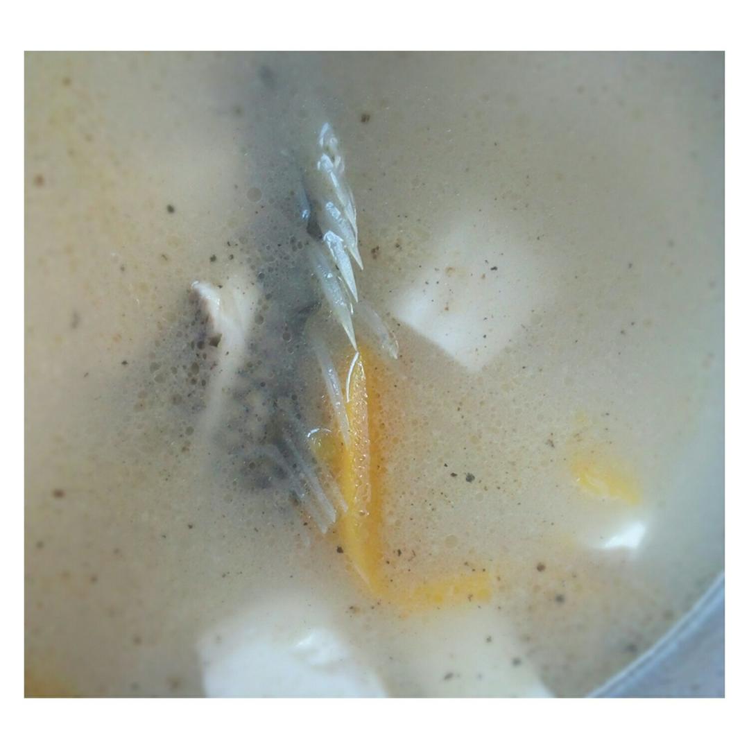 鲫鱼豆腐汤