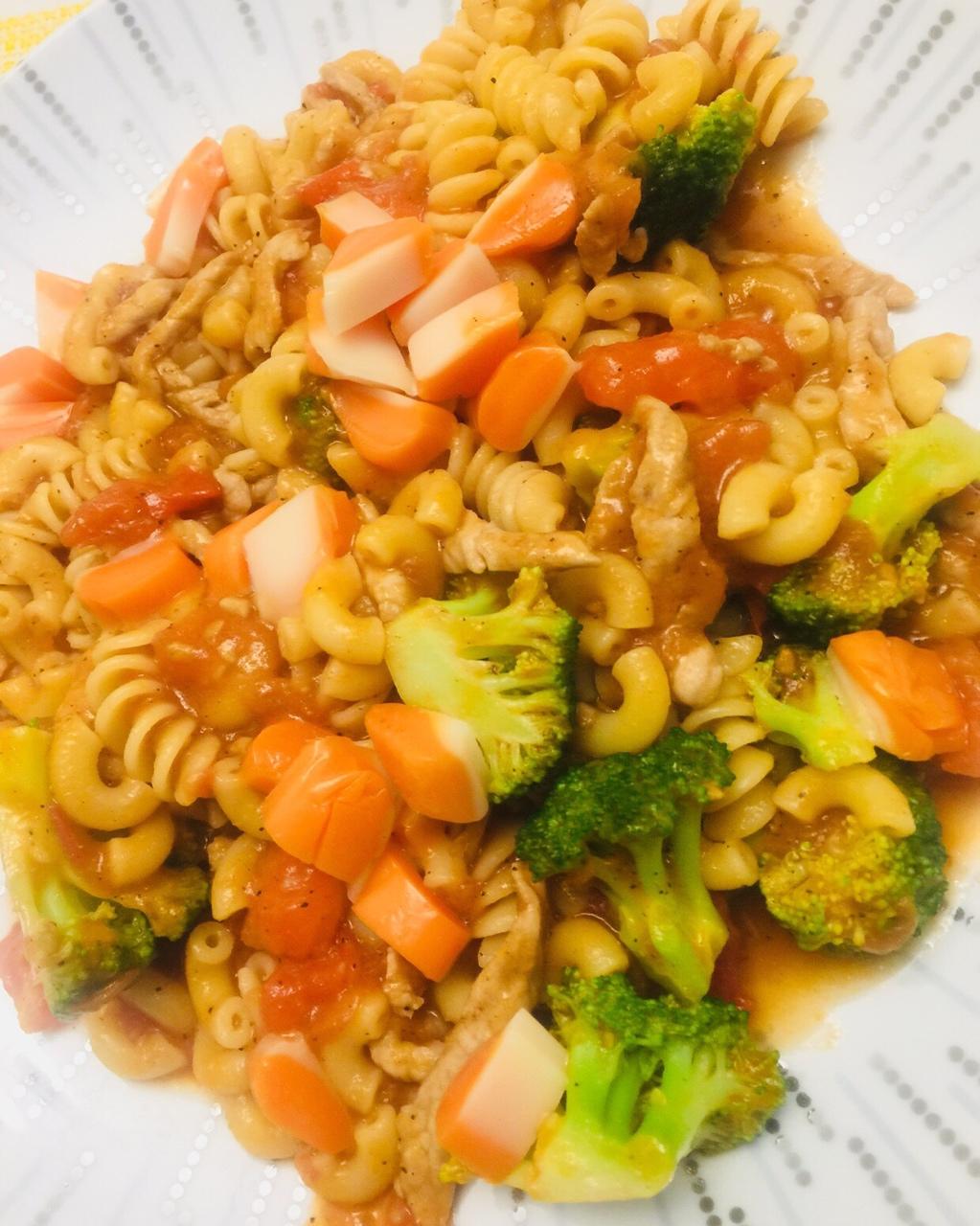 番茄肉酱意大利面