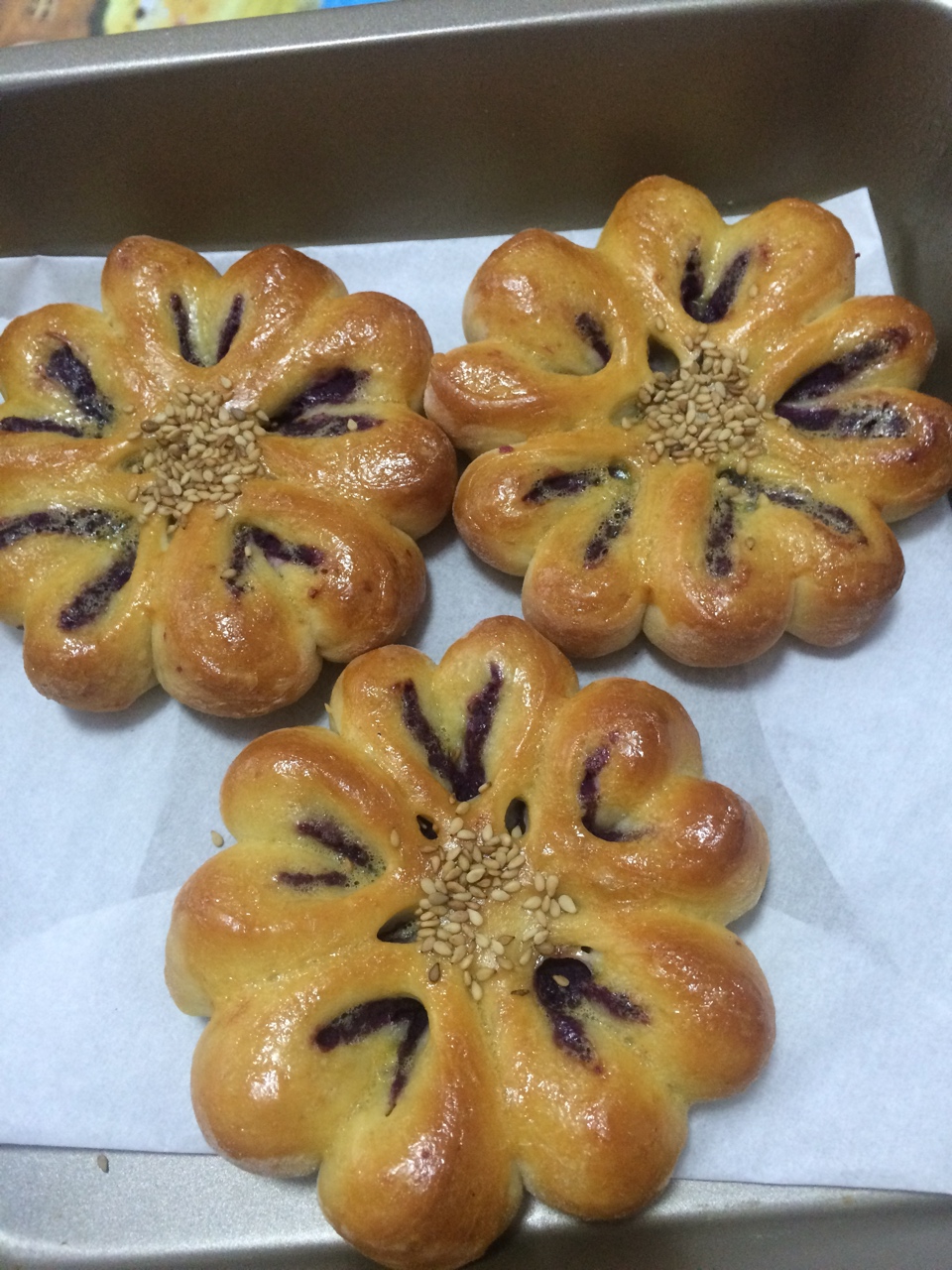 花形紫薯面包