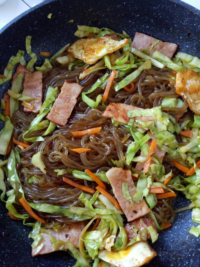 卷心菜炒粉丝 Glass noodles with Cabbage