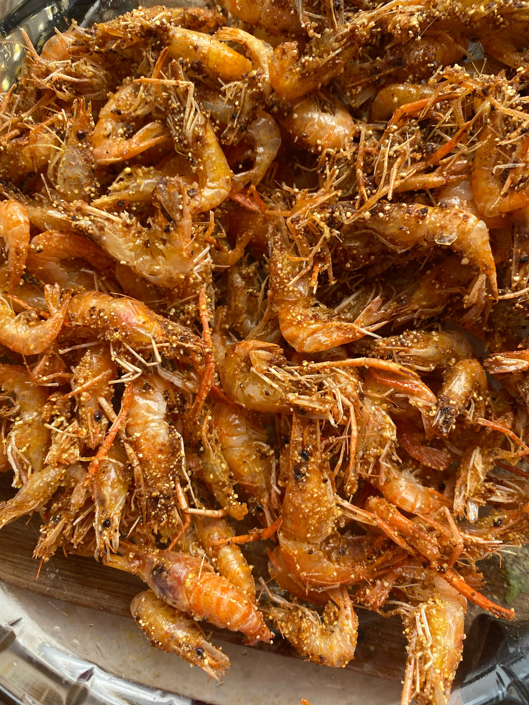 只需一个窍门、即可做出香酥可口脆的鲜炸小河虾、简单快捷、小朋友超爱