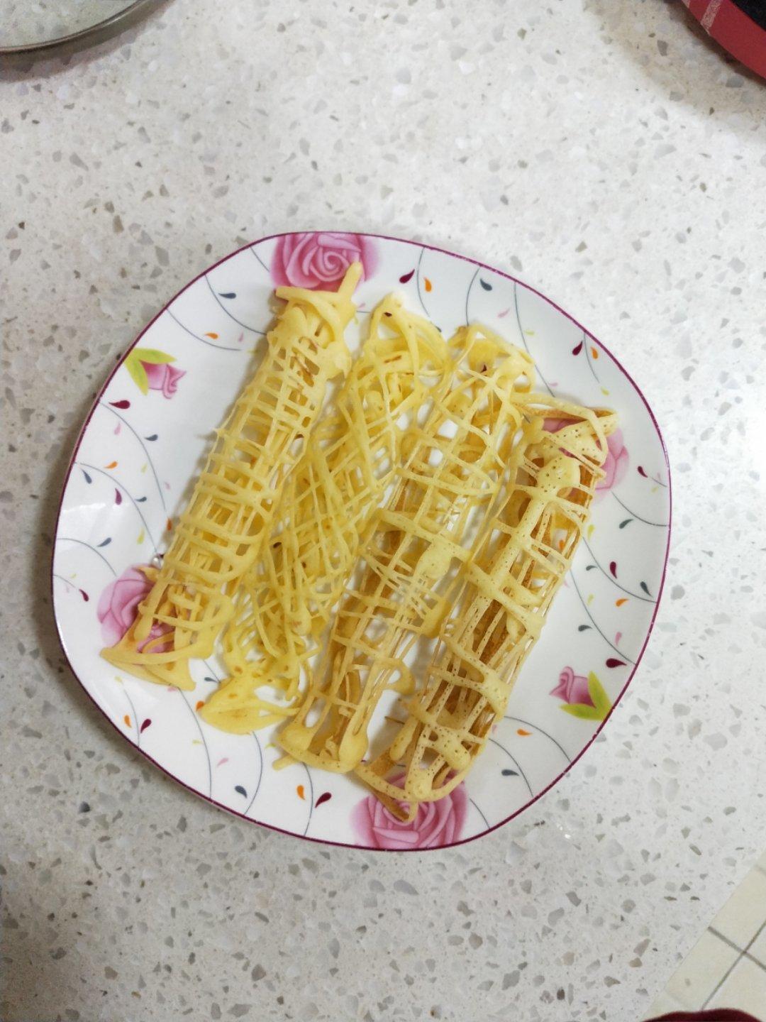 浪漫的蕾丝鸡蛋卷