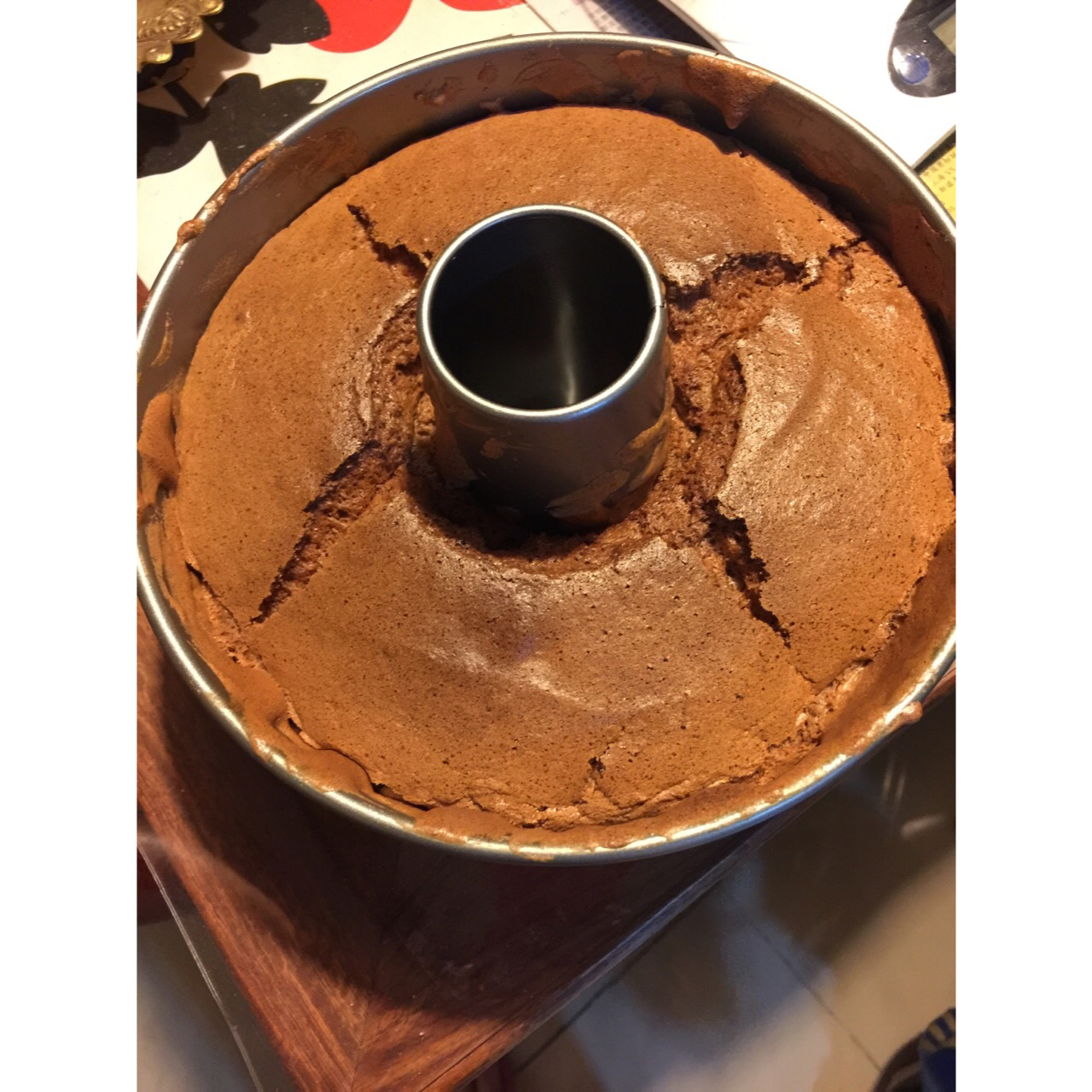超简单完美戚风蛋糕（6寸2蛋）附打发、翻拌、脱模视频