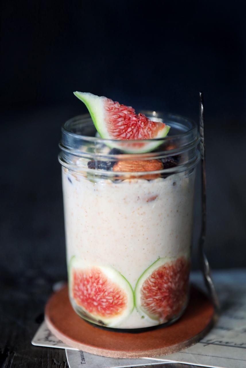 无花果酸奶昔