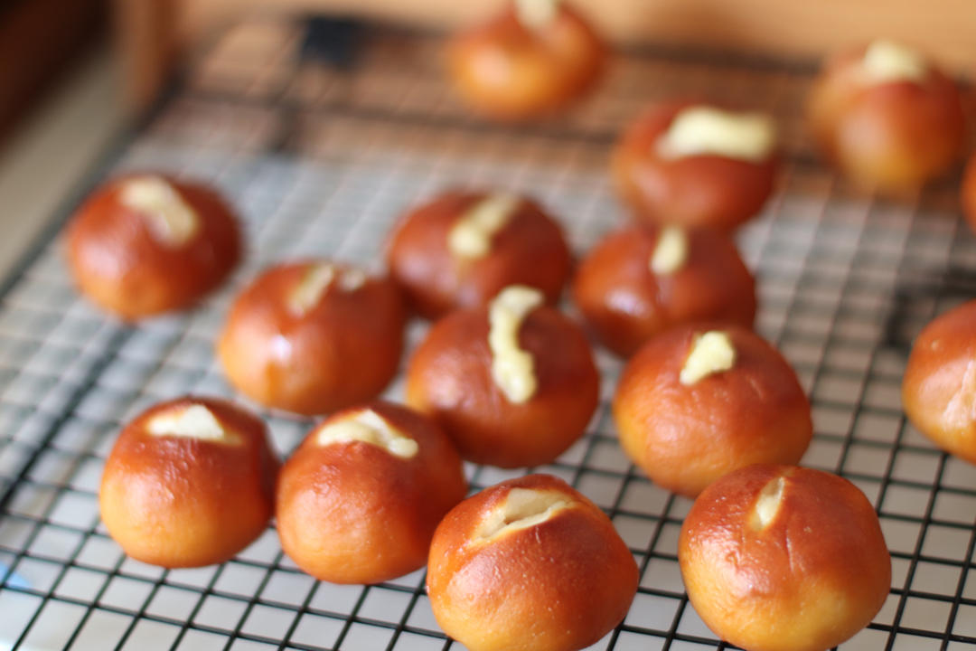 碱水小丸子（超可爱好操作的碱水面包）