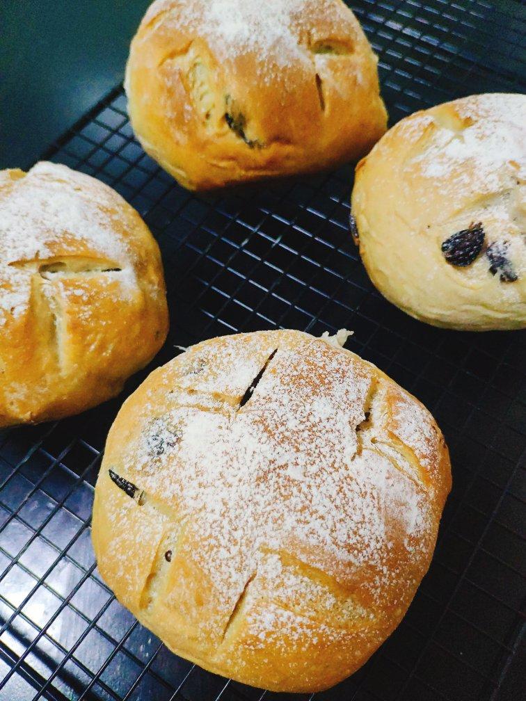 全麦蔓越莓核桃软欧包