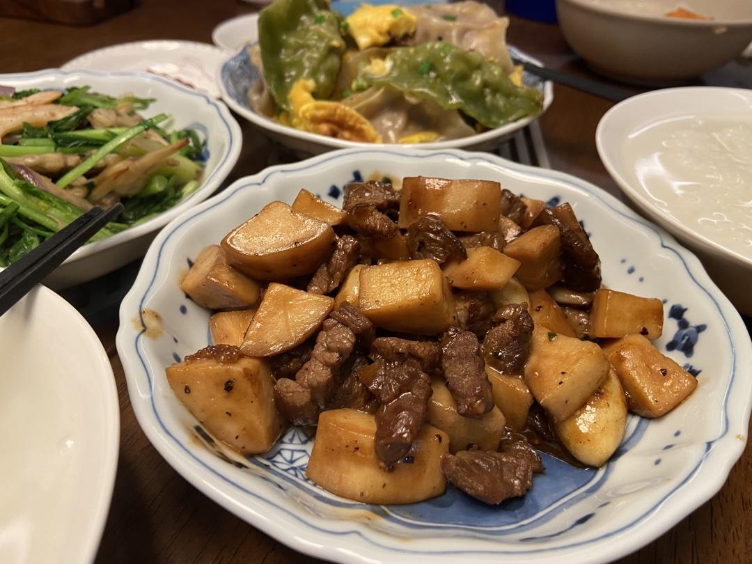 黑椒杏鲍菇牛肉粒