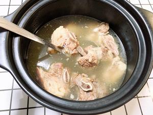 清炖牛骨汤（原汁原味，香气四溢，冬天的早晨喝一碗，好满足😄）的做法 步骤17