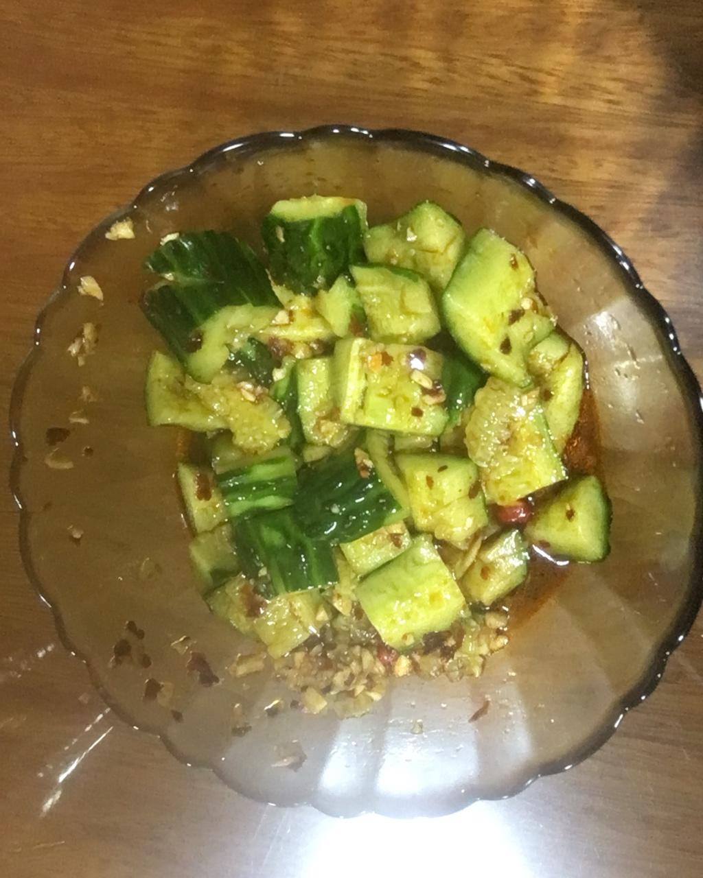 凉拌黄瓜