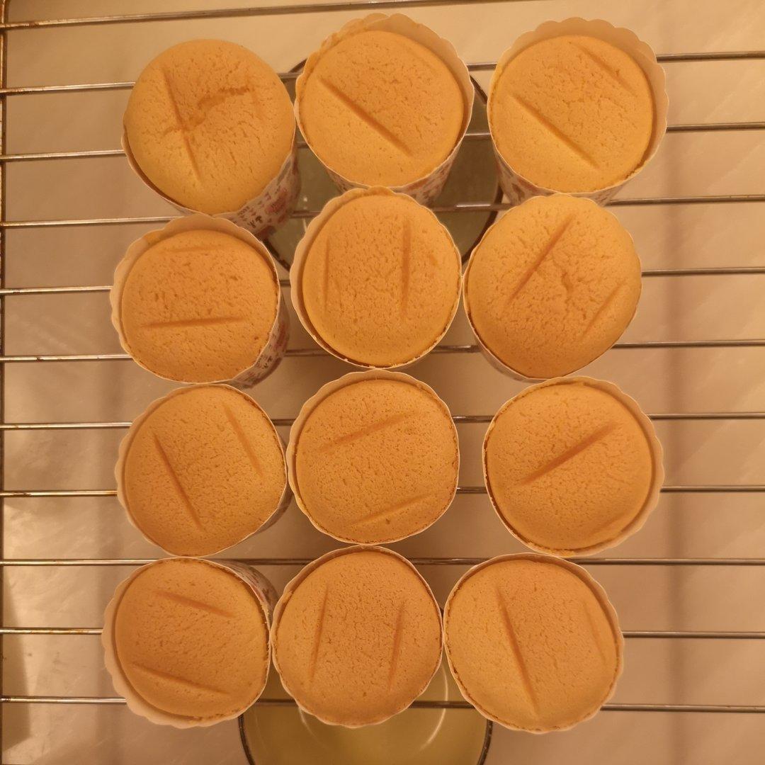 纸杯蛋糕 8寸戚风蛋糕的量