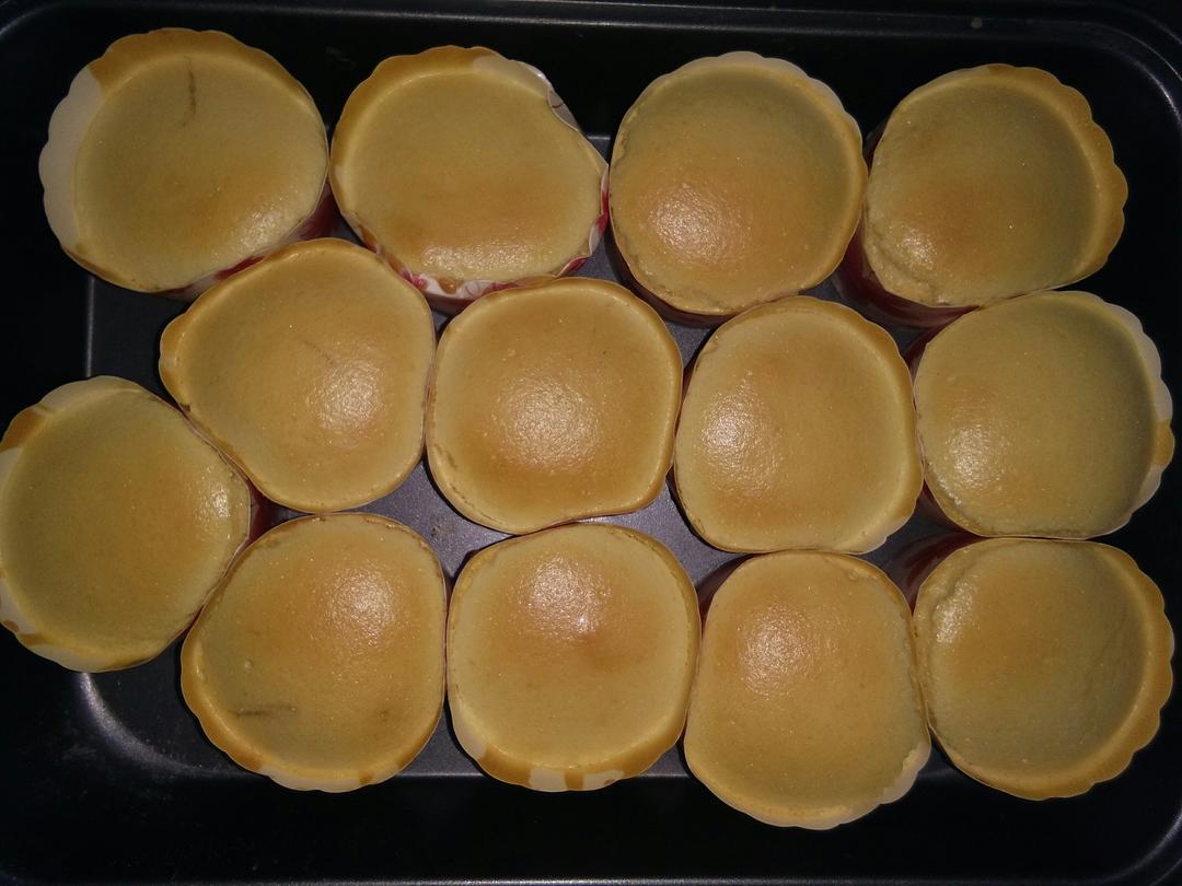 消耗淡奶油之作——淡奶油小蛋糕