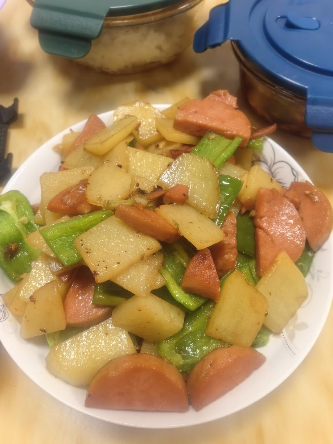 土豆片炒火腿肠
