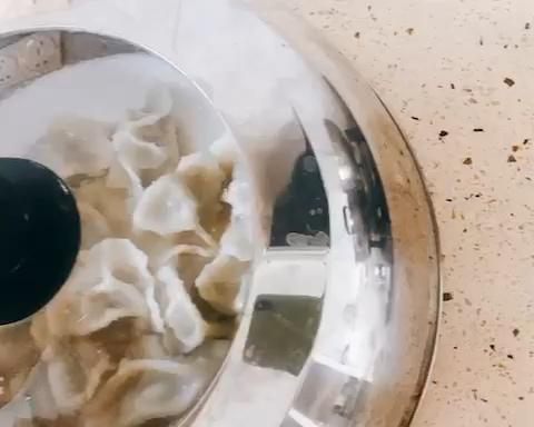 经典猪肉白菜当不令🥟的做法