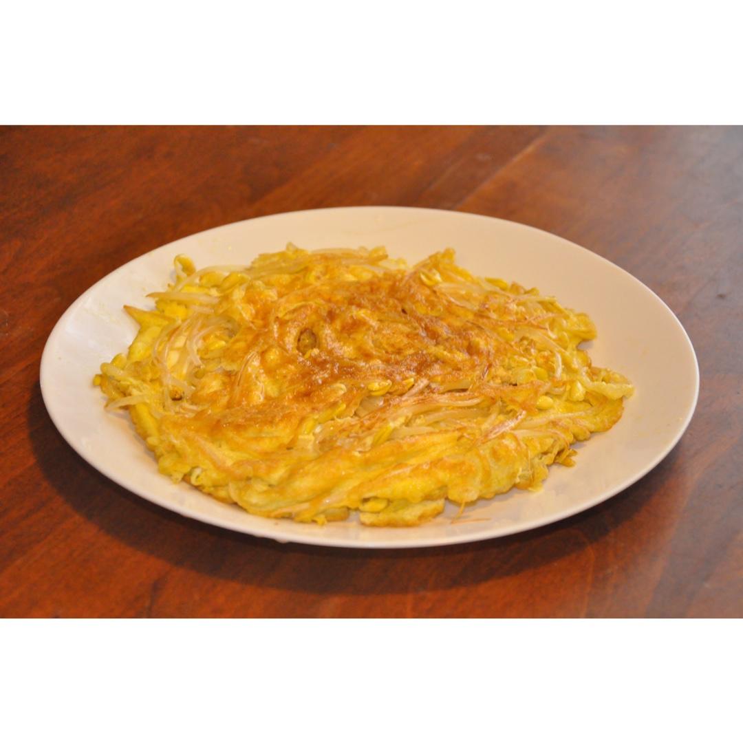 豆芽抱蛋