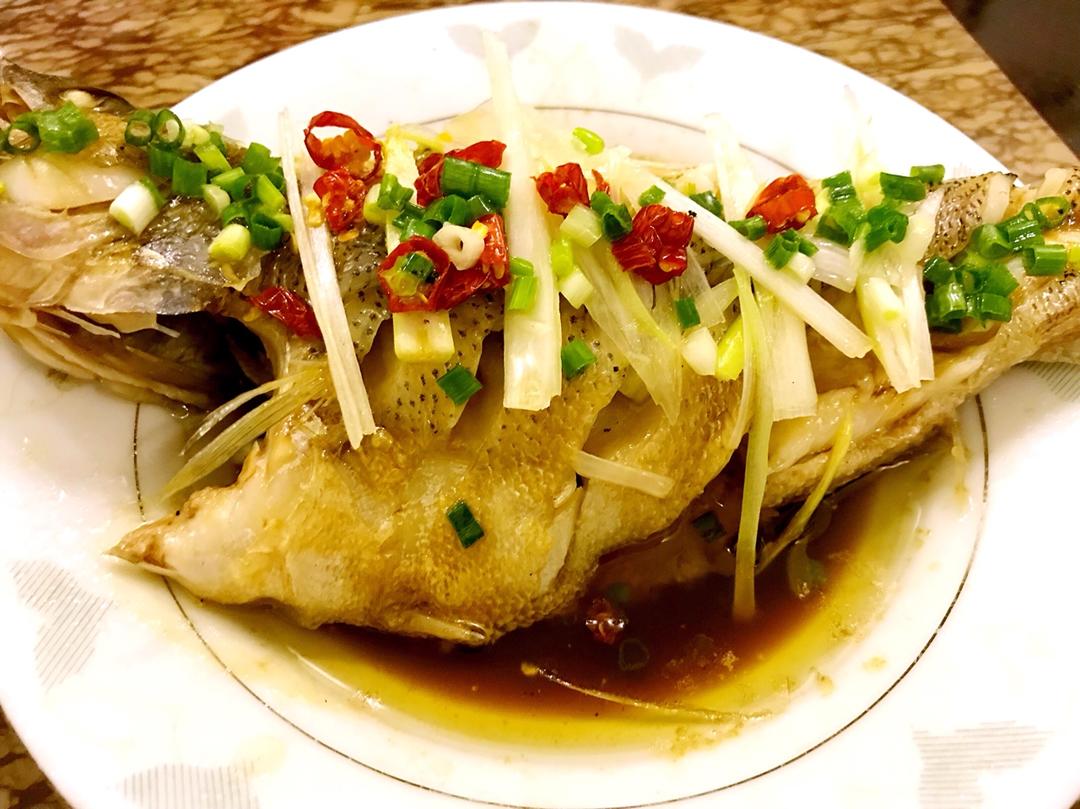 清蒸鱼（鲈鱼/多宝鱼/桂花鱼/石斑鱼……）