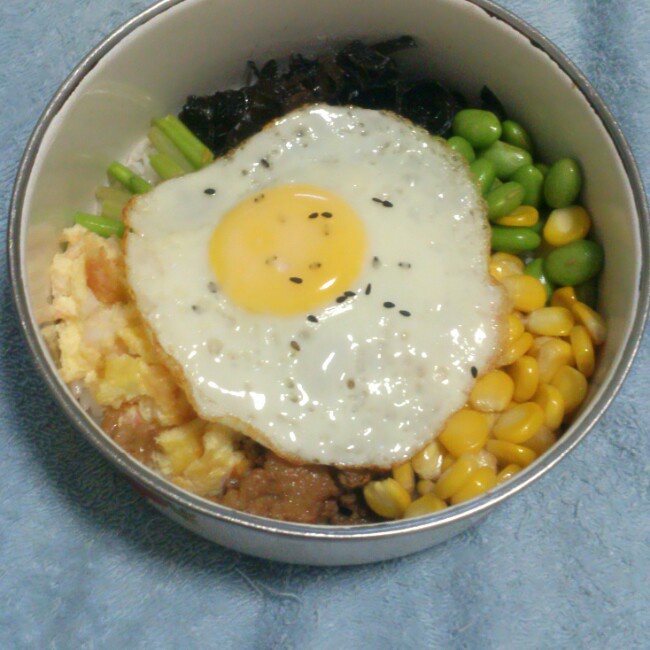 韩国石锅拌饭