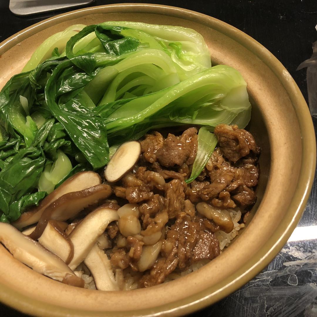 煲仔饭，从零到一教你做（内附香菇滑鸡和牛肉煲仔饭做法）